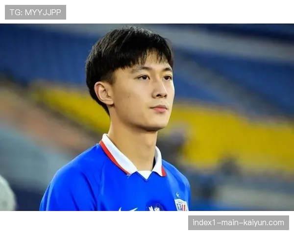 朱辰杰蒋圣龙长传连线锋线 申花简化进攻避开中场绞杀 朱辰杰蒋圣龙长传连线锋线 申花简化进攻避开中场绞杀